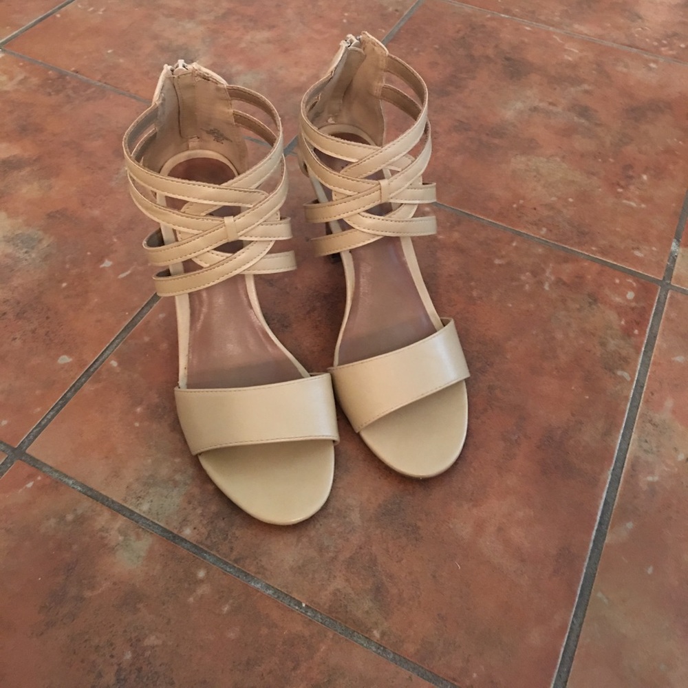 Tan heels